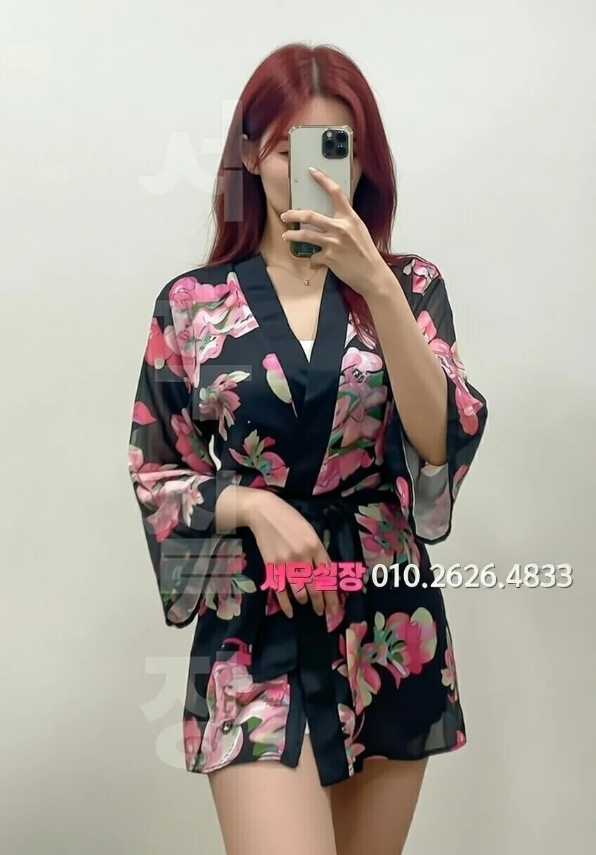 면목동 미러룸 프리미엄 라인업 6번 프로필