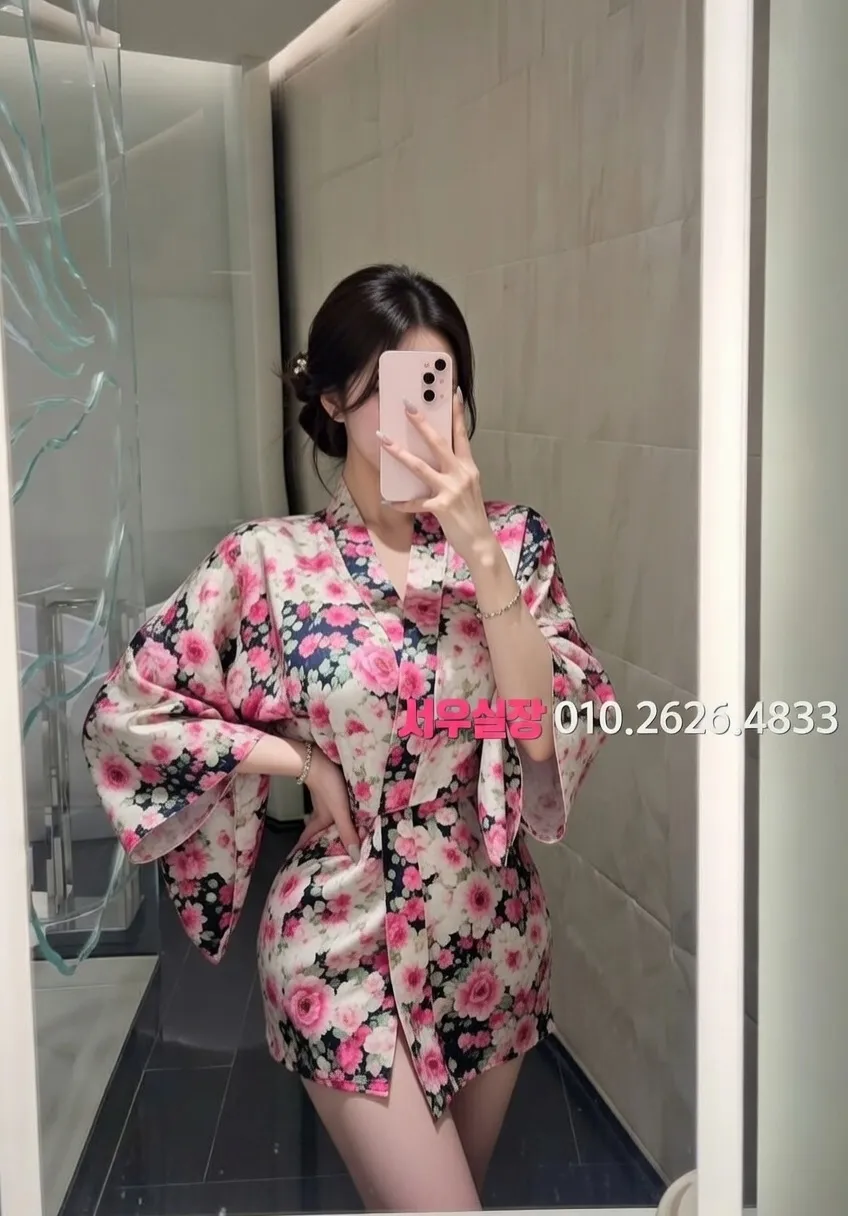 면목동 미러룸 프리미엄 라인업 9번 프로필