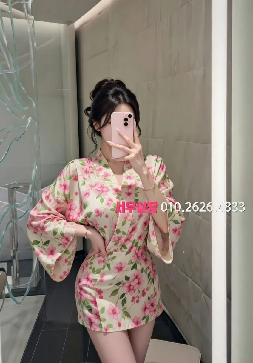 면목동 미러룸 프리미엄 라인업 1번 프로필